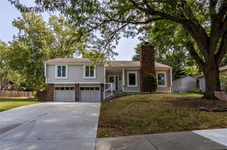11911 W 49th St, Shawnee, KS 66216