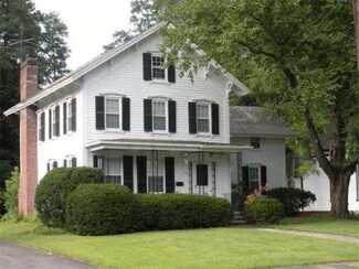 122 Pine St, Florence, MA 01062