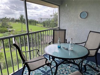 111 Palm Dr Unit 4, Naples, FL 34112