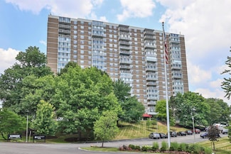 2444 Madison Rd, Cincinnati, OH 45208