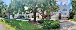 5001 Pilgrims Path Way Unit C, Tampa, FL 33611