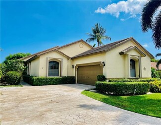 10321 Lexington Lakes Blvd S, Boynton Beach, FL 33436