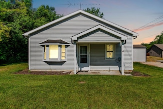 4195 Forest St, Leonard, MI 48367