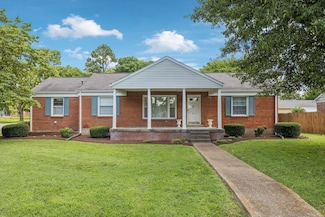 201 Avondale Dr, Franklin, TN 37064