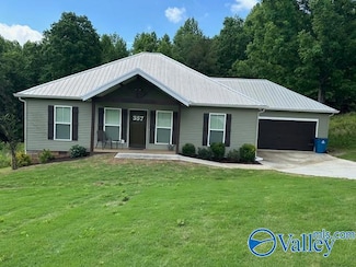 357 Tara Rd, Guntersville, AL 35976