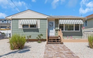 138 10th Ave, Seaside Park, NJ 08752