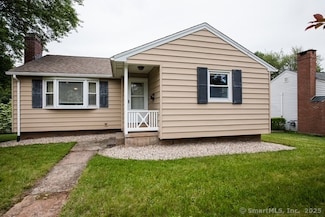62 Summit St, Newington, CT 06111