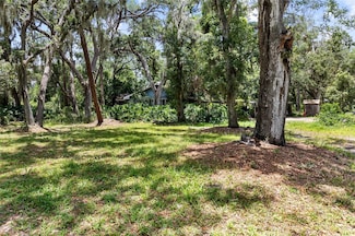 3703 Lithia Pinecrest Rd, Valrico, FL 33596