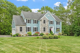51 Drumlin Hill Rd, Bolton, MA 01740