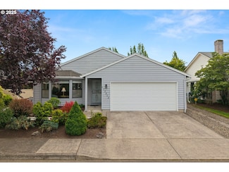 15802 NE Sacramento St, Portland, OR 97230