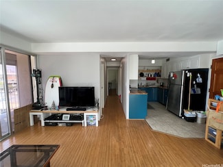419 Atkinson Dr Unit 704, Honolulu, HI 96814