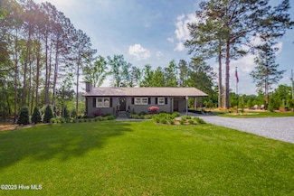 229 Rays Bridge Rd, Carthage, NC 28327