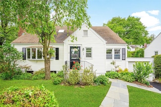 208 Wagner Ave, Mamaroneck, NY 10543