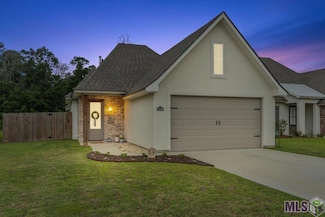 10588 Highland Lakes Dr, Denham Springs, LA 70726