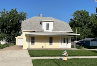 916 N Grimes St, McPherson, KS 67460