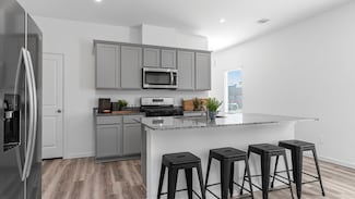 3901 Bronco Station Ln, League City, TX 77573