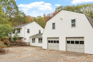 17 Ashburnham Rd, New Ipswich, NH 03071