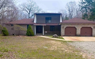 5550 N Lake Shore Dr, Harbor Springs, MI 49740