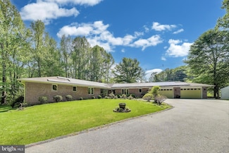 5713 Kenfield Ln, Upper Marlboro, MD 20772