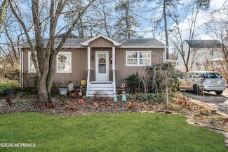 928 4th Ave, Toms River, NJ 08757