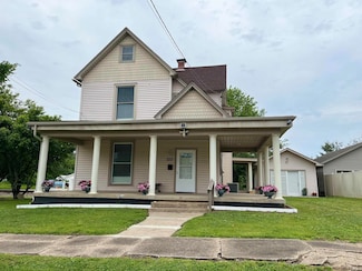 322 E Harrison St, Oakland City, IN 47660