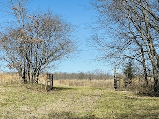 2327 Ovoca Rd, Tullahoma, TN 37388