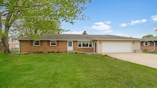 1126 Mongan Dr, Oregon, IL 61061