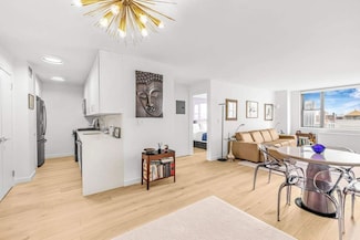 444 E 86th St Unit 21J, New York, NY 10028