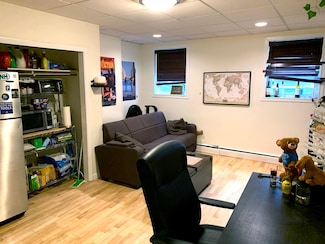 17 Aberdeen St Unit D, Boston, MA 02215