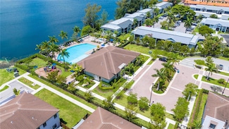 21018 NE 8th Ave, Miami, FL 33179