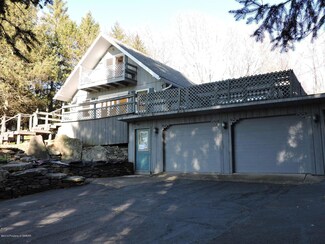 410 Shadowbrook Dr, Tunkhannock, PA 18657