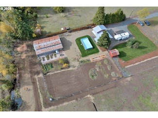 30306 Camas Swale Rd, Creswell, OR 97426