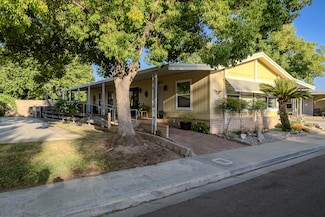 3044 S Parkwood St, Visalia, CA 93277