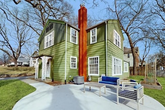 1201 46th St, Des Moines, IA 50311