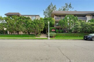 500 S Oak Knoll Ave Unit 48, Pasadena, CA 91101