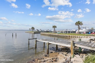 1024 Salter Path Rd, Atlantic Beach, NC 28512