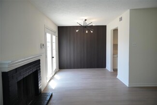 1402 S Carrier Pkwy Unit 104, Grand Prairie, TX 75051