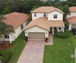 10608 NW 36th St, Coral Springs, FL 33065