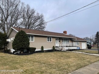 1 Monarch Rd, Hanover Township, PA 18706