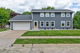 801 SE 5th St, Grimes, IA 50111