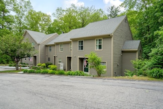 1 Village Falls Way, MerriMacK, NH 03054