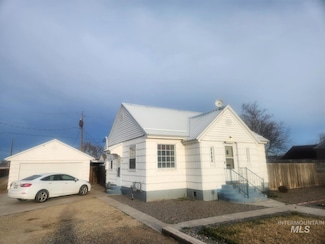 413 N 4th St, Nyssa, OR 97913