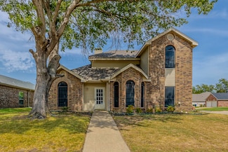 5102 Wood Creek Ln, Garland, TX 75044