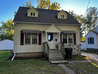 541 Evergreen Ave, Waterloo, IA 50701