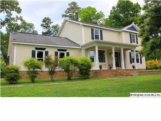 1564 Peaceburg Ln, Weaver, AL 36277