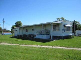 790 W Center St, Sheldon, IL 60966