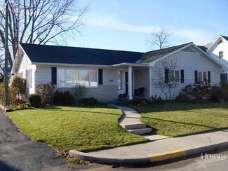 256 W Franklin St, Berne, IN 46711