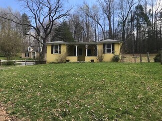 320 Wert Faulkner Hwy, Natural Bridge, VA 24578