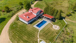 281 N Snipe Hollow Rd, Elizabeth, IL 61028