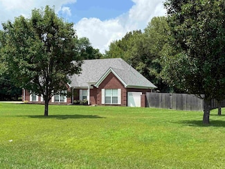 25 Dry Field Rd, Byhalia, MS 38611
